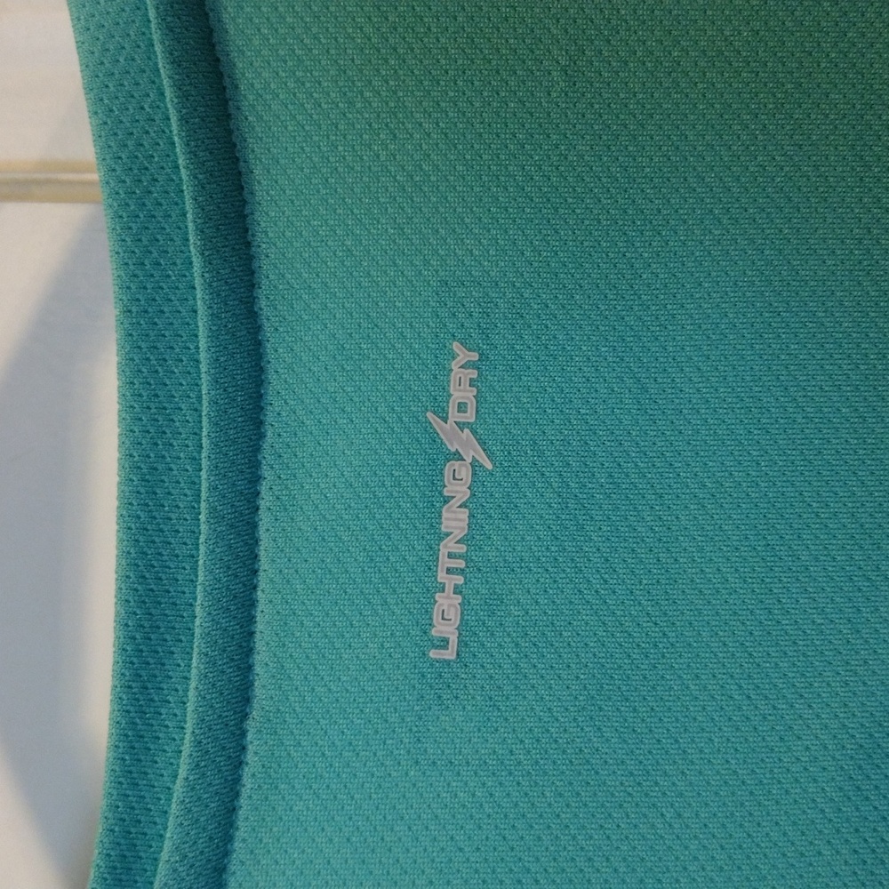 New Balance t-shirt. - Picture 7 of 14